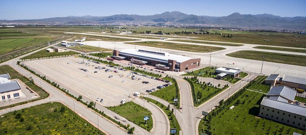 Erzurum Havalimanı\'nda Yenileme Çalışmaları