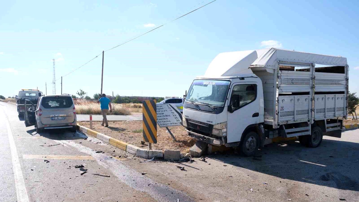 Karaman\'da Trafik Kazası: 1 Yaralı