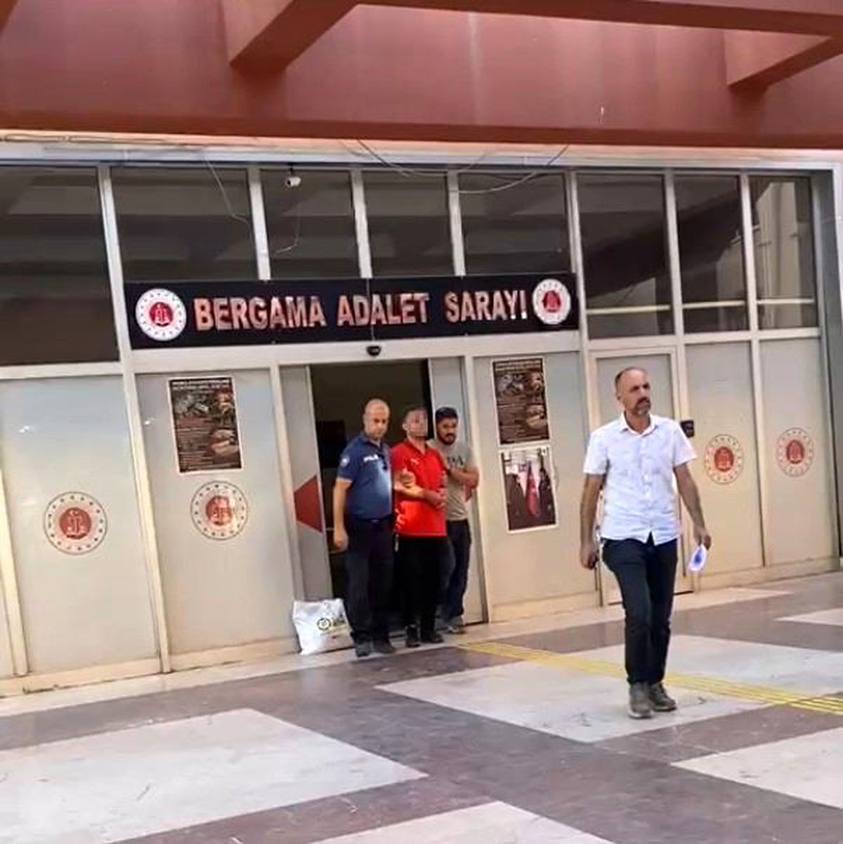 Bergama\'da Uyuşturucu Operasyonu: Bir Tutuklama