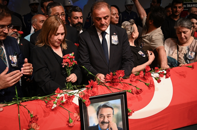 Kadir İnanır'ı anma töreninde