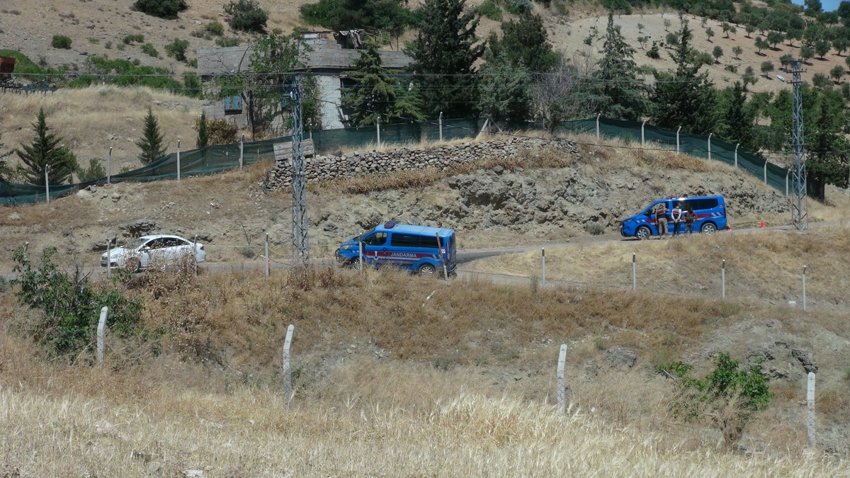 Kilis'te yol verme tartışması; 1 ölü, 12 yaralı