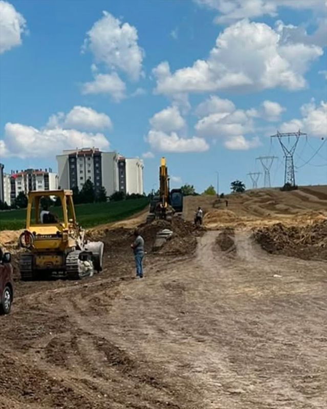 Lüleburgaz’da Yol Çalışmaları Devam Ediyor