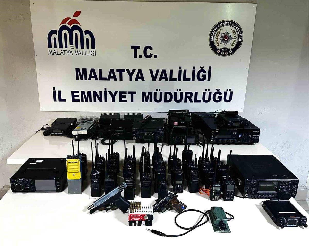 Malatya\'da Telsiz Operasyonu: 6 Şüpheli Yakalandı