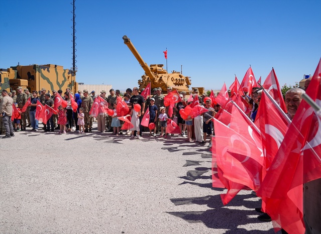 Türk Kara Kuvvetleri’nin 2235. yılı Diyarbakır’da kutlandı