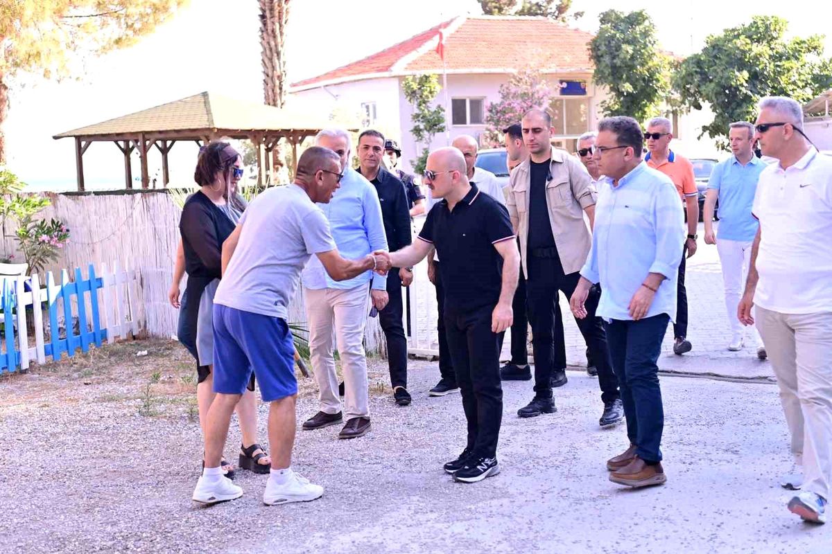 Vali Varol, Doğanbey\'de Esnaf ve Vatandaşlarla Buluştu