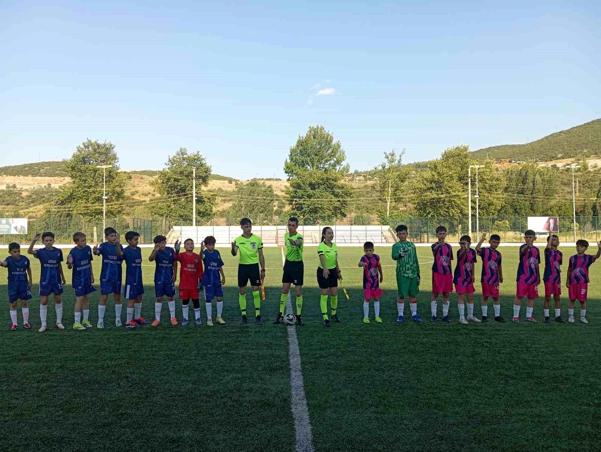 4 Eylülspor Finale Yükseldi