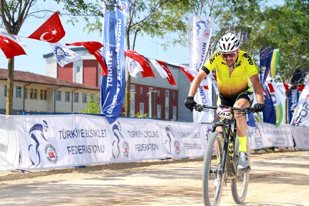 4. Uluslararası Dağ Bisikleti Kupası kıyasıya m&uuml;cadele ile tamamlandı