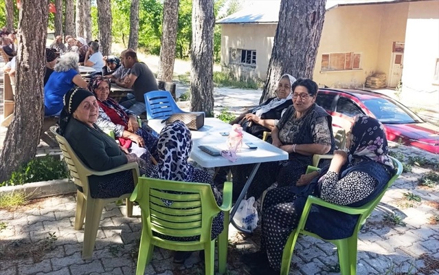 Dibekli Köyü’nde Aşure Etkinliği