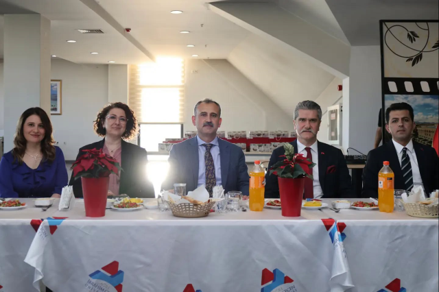 Ağrı'da ataması yapılan hakim ve savcılar için veda programı düzenlendi