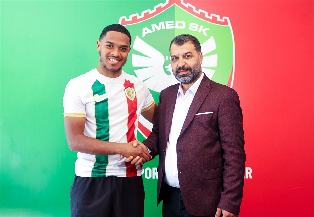 Amedspor, Rayan Raveloson\'u Transfer Etti