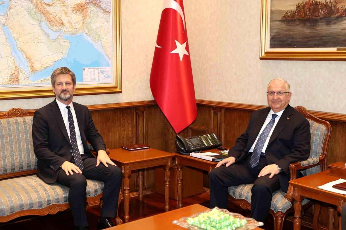 Bakan Güler, Macar Büyükelçi Matis\'i Kabul Etti