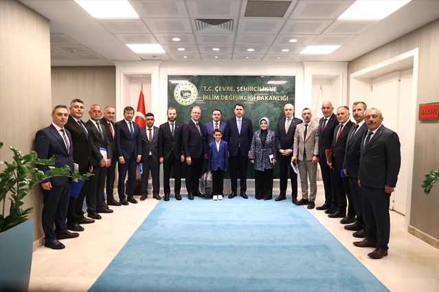 Bakan Kurum’a Kütahya’dan Fahri Hemşehrilik