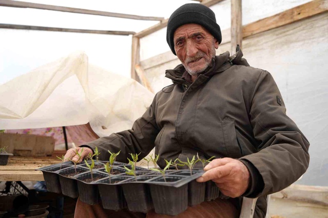 Ata Tohumlarını Ücretsiz Dağıtıyor