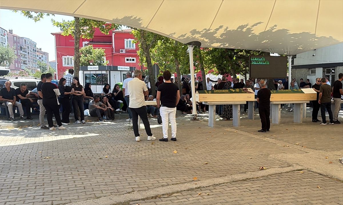 14 Yaşındaki N.B. Lapseki\'de Hayatını Kaybetti