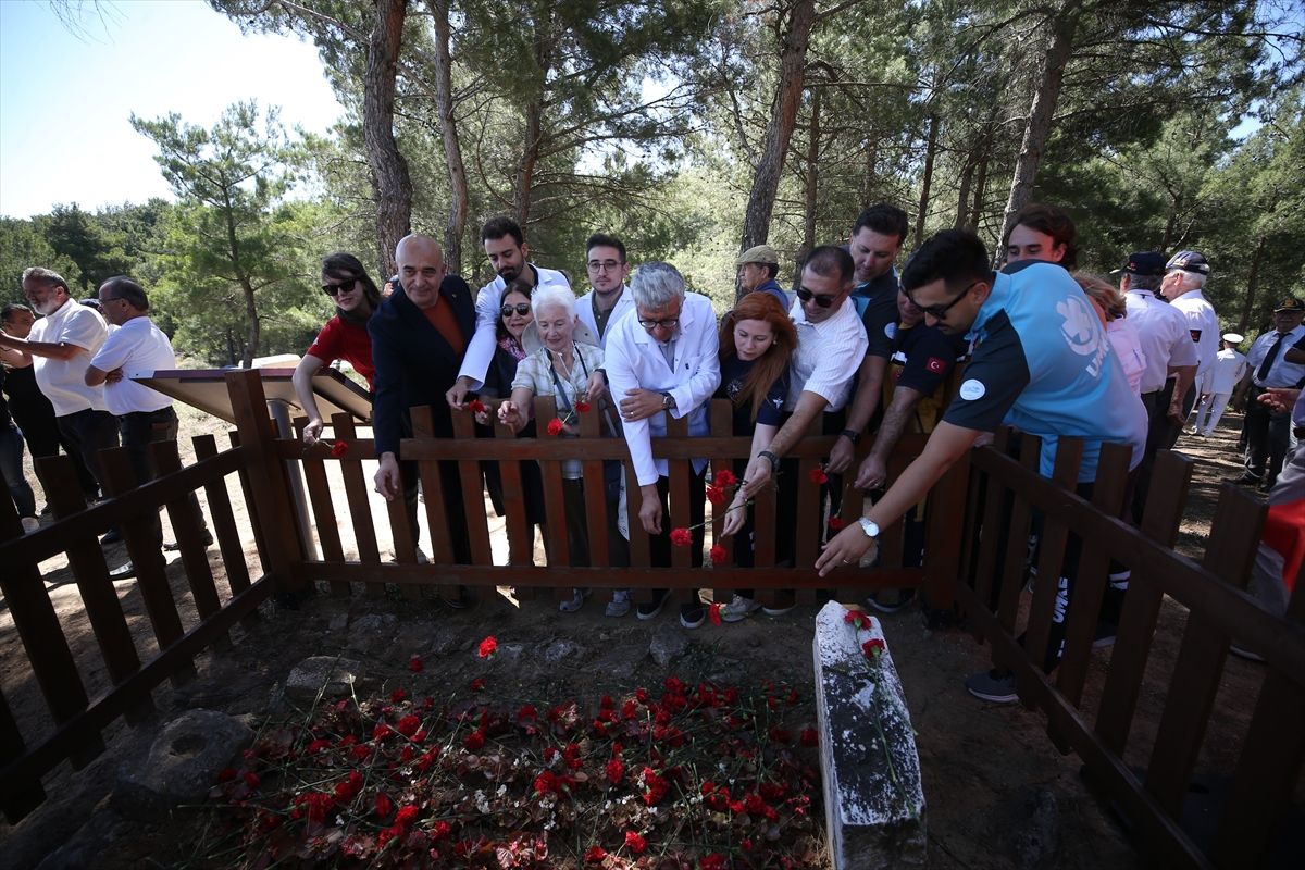 Çanakkale\'nin tek mezarı bilinen şehit doktoru anıldı