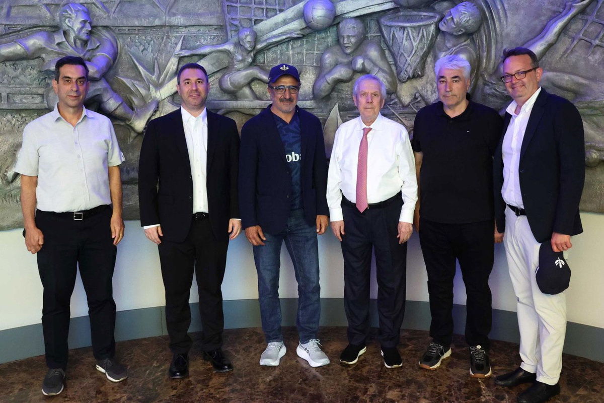 Chobani\'nin kurucusu Hamdi Ulukaya\'dan Aziz Yıldırım\'a ziyaret