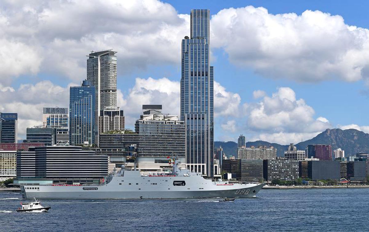 Çin Donanması Hong Kong\'u Ziyaret Edecek