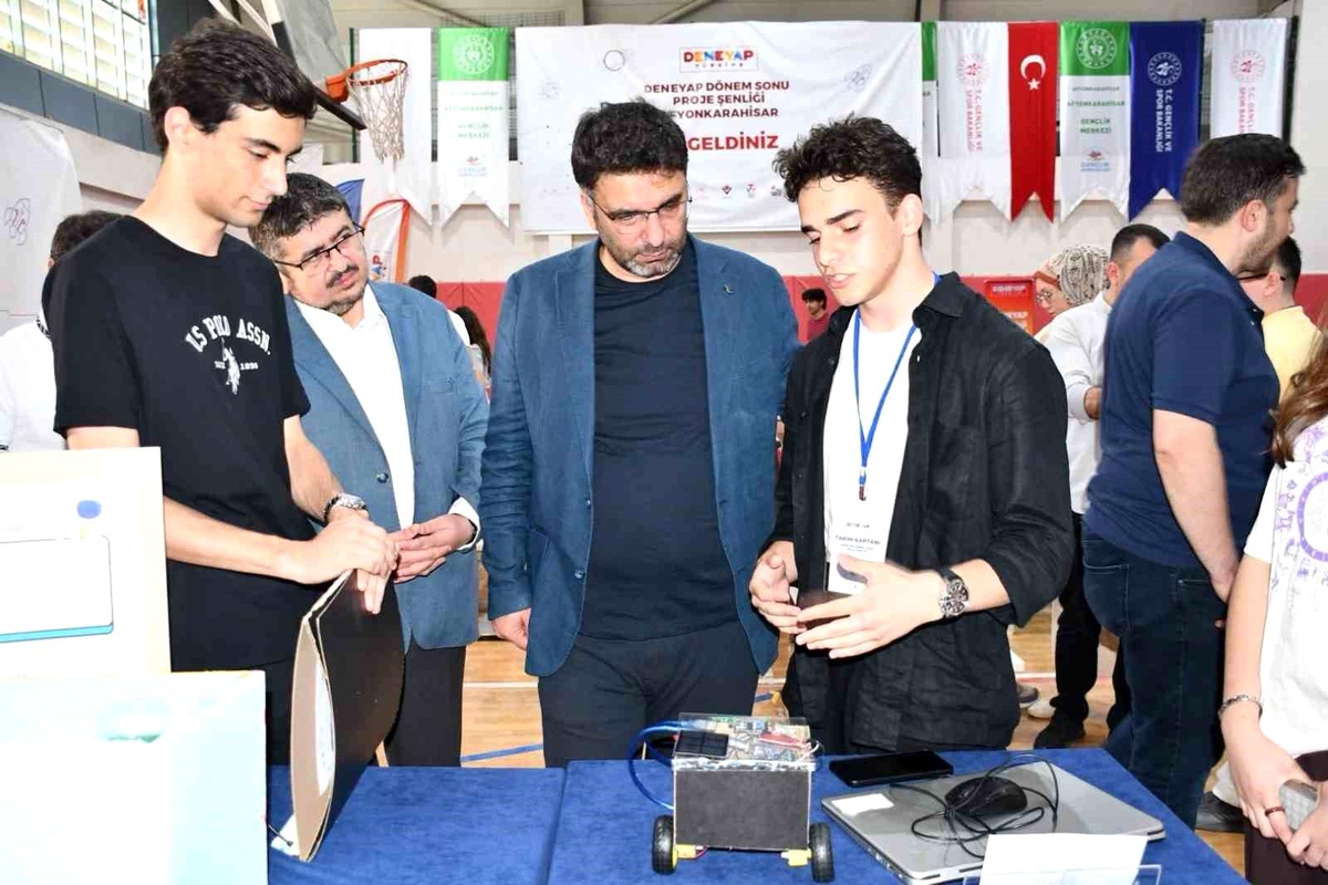 Deneyap Proje Şenliği Afyonkarahisar\'da Gerçekleşti