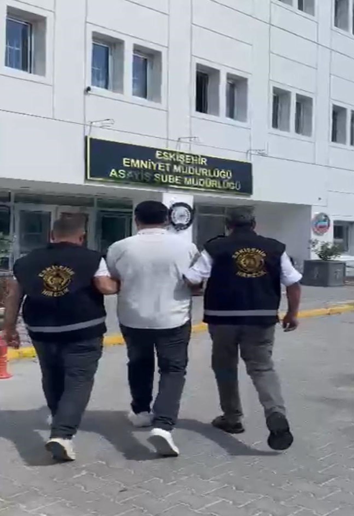 Eskişehir\'de 1,5 Milyonluk Hırsızlık: 3 Şüpheli Yakalandı