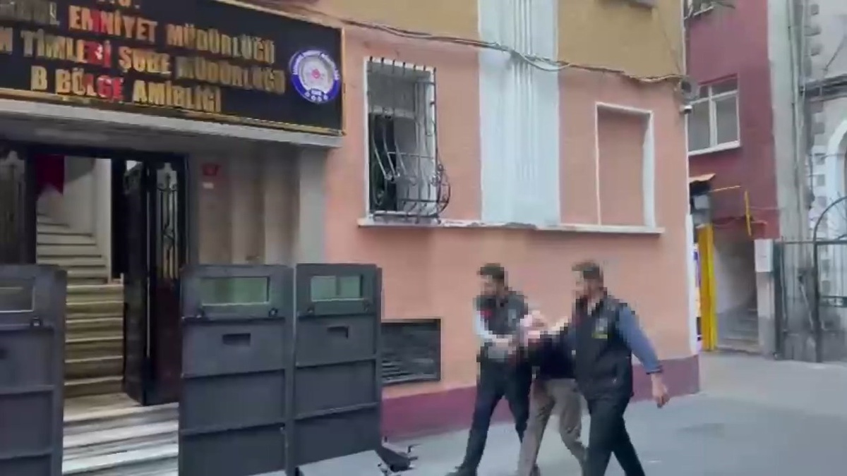 Gayrettepe Metrosunda Yankesicilik