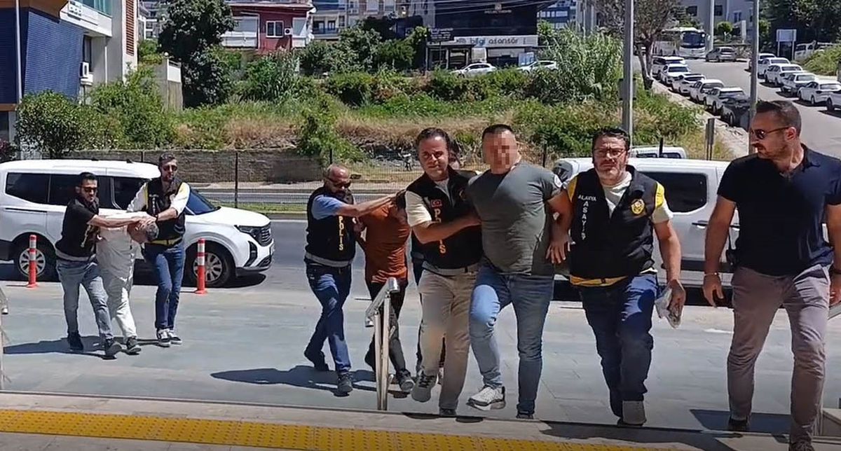 Alanya\'da husumet cinayeti: Pompalı tüfekle öldürüldü