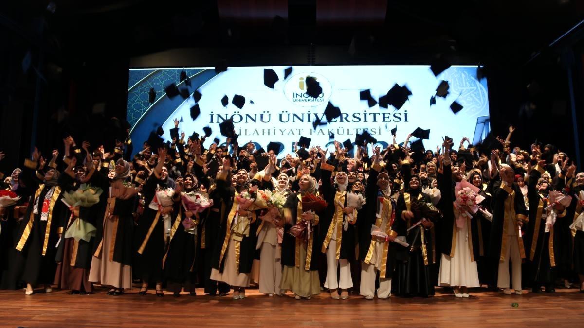 İnönü Üniversitesi\'nde Mezuniyet Coşkusu