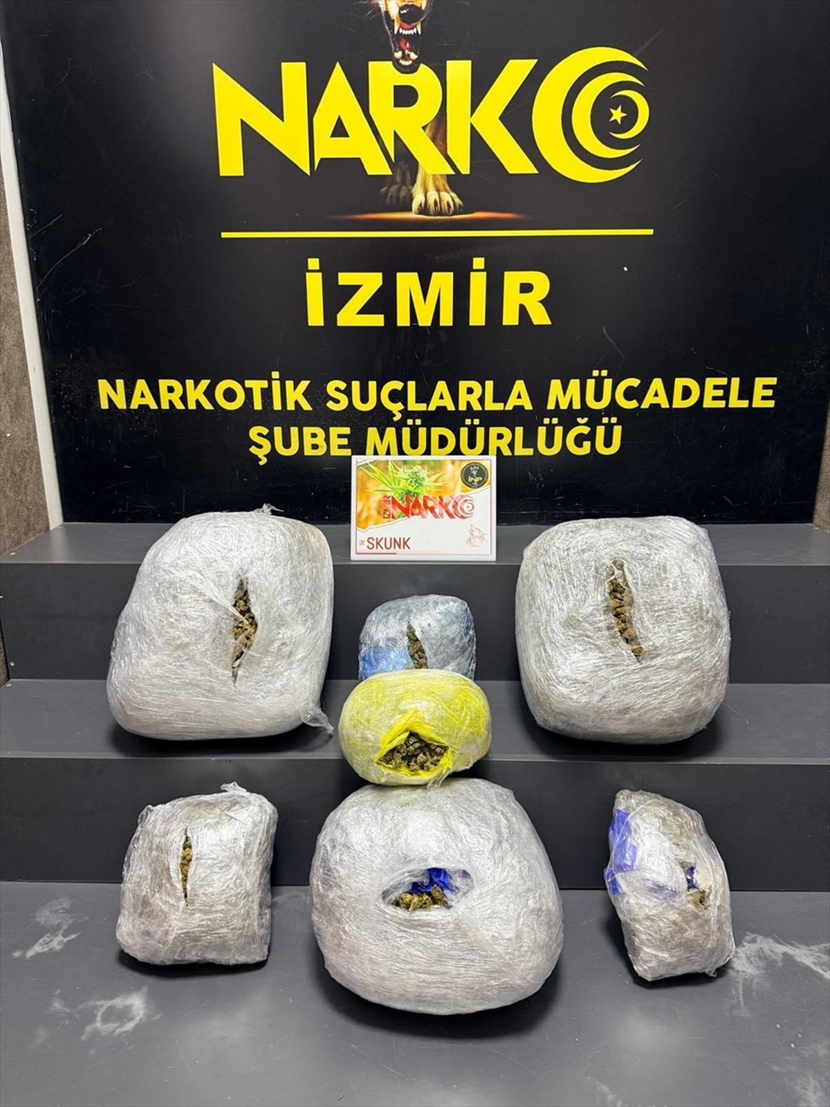 Balçova\'da Uyuşturucu Operasyonu