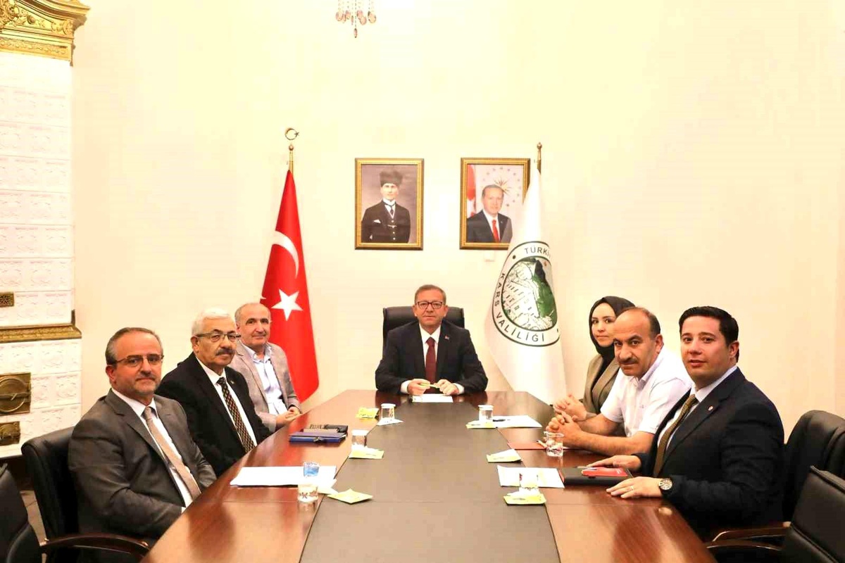 Kars\'ta Yaz Kursları Toplantısı