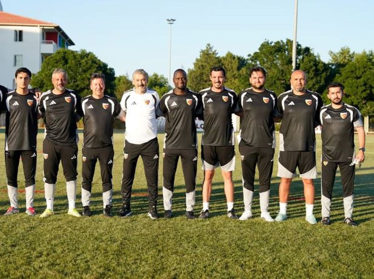 Kayserispor\'un Yeni Teknik Ekibi Açıklandı