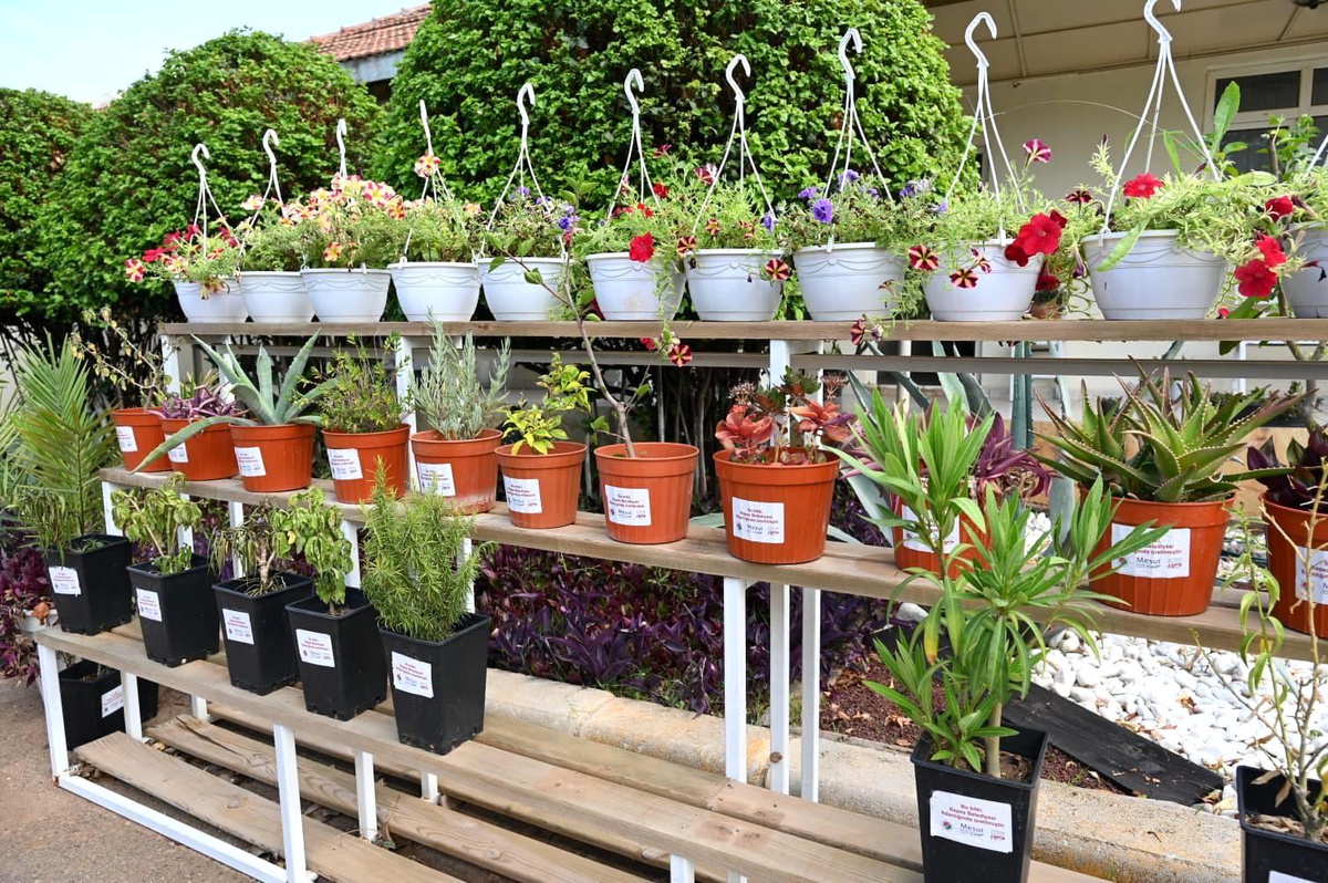 Kepez Bahçe Market Antalya\'nın hizmetine açılıyor