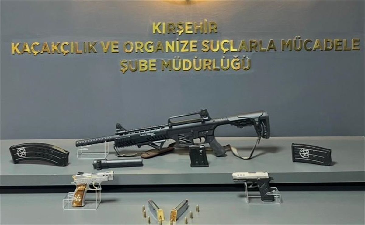 Kırşehir\'de Ruhsatsız Silah Operasyonu