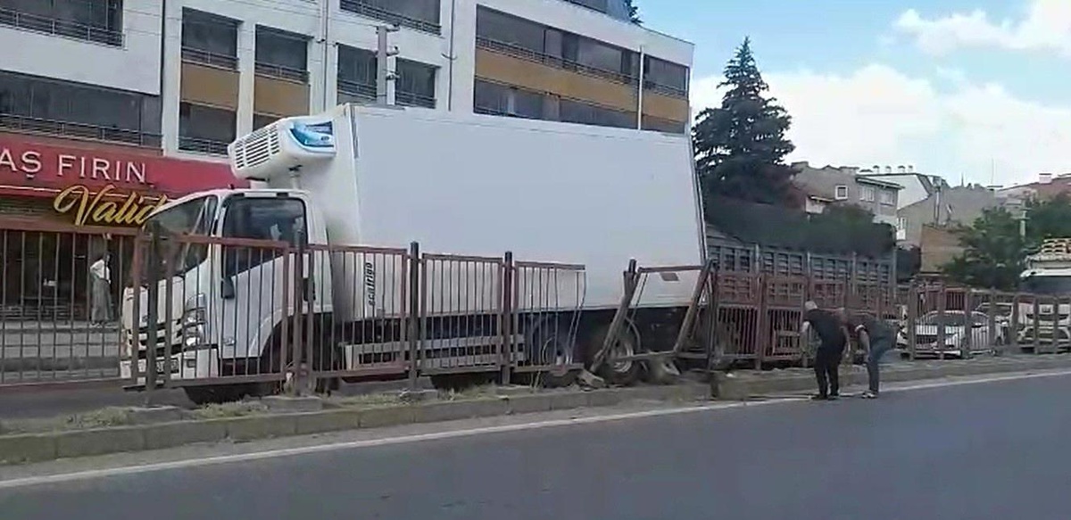 Eskişehir\'de Kamyontrafik Kargaşası
