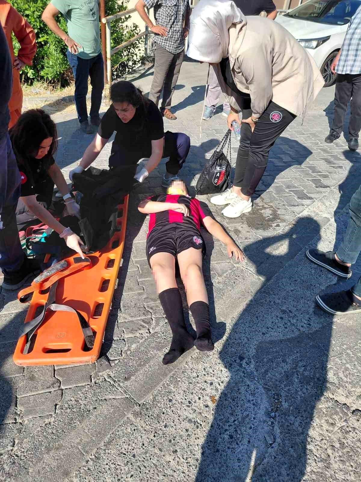Zonguldak\'ta Otomobil Çarpan Çocuk Yaralandı