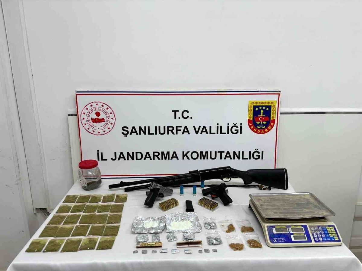 Suruç\'ta Uyuşturucu Operasyonu: 2 Gözaltı