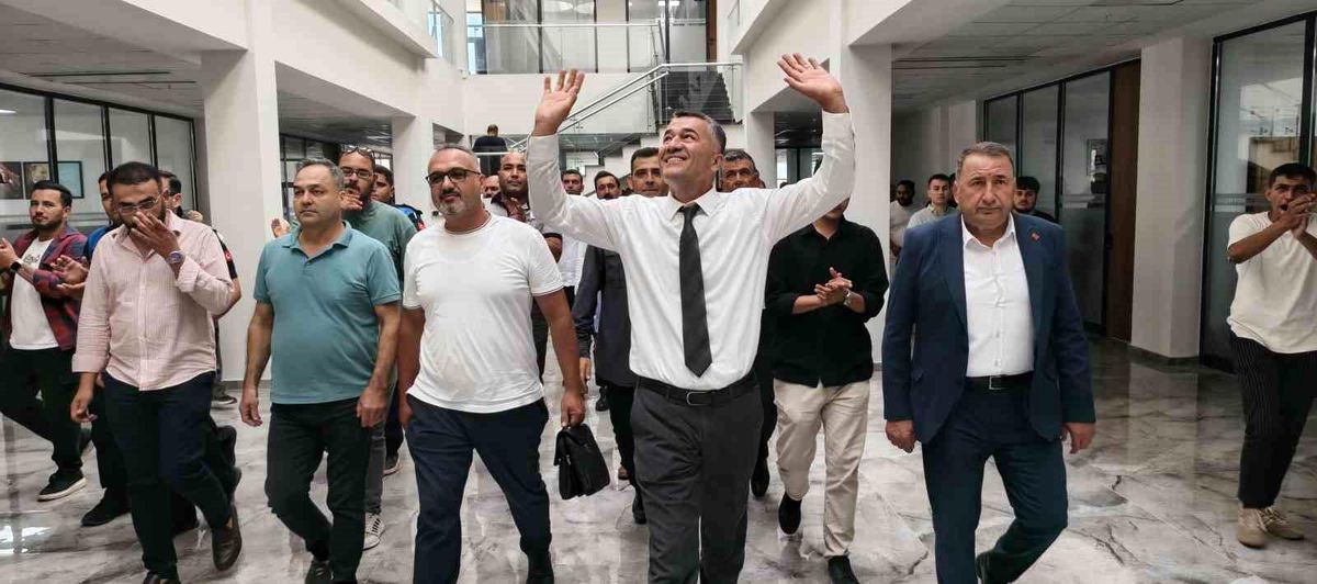 Silifke Belediye Başkan Vekili CHP\'li Oğuzhan Kökten oldu