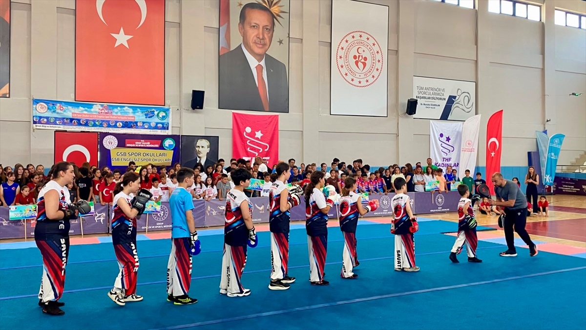 Sinop\'ta Yaz Spor Okulları Açıldı