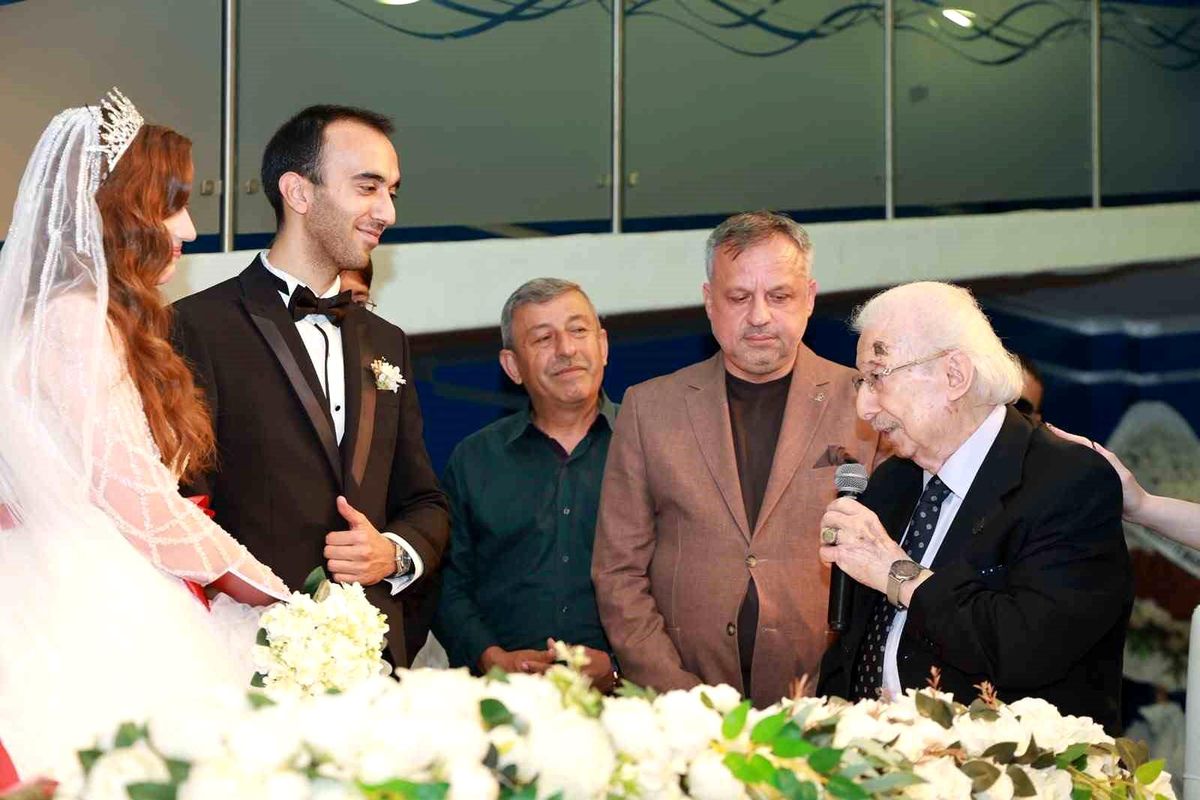 Sultan II. Abdülhamid Han\'ın torunu dünyaevine girdi