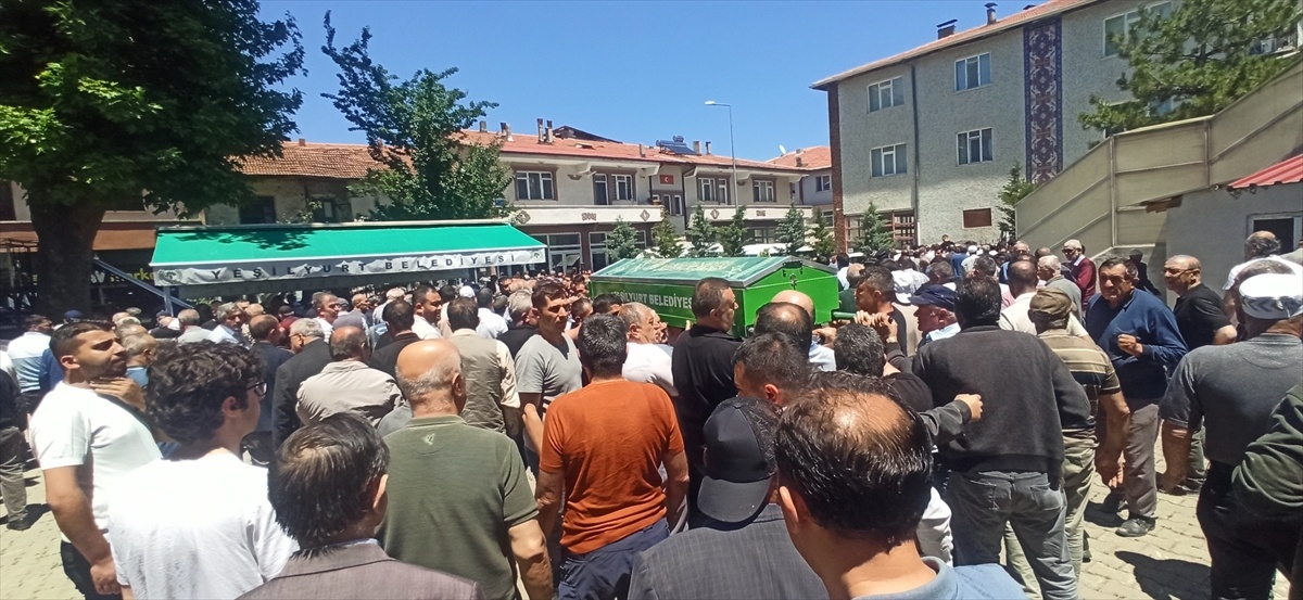 Tokat\'ta cenaze dönüşü kaza: Veyis Aydoğan toprağa verildi