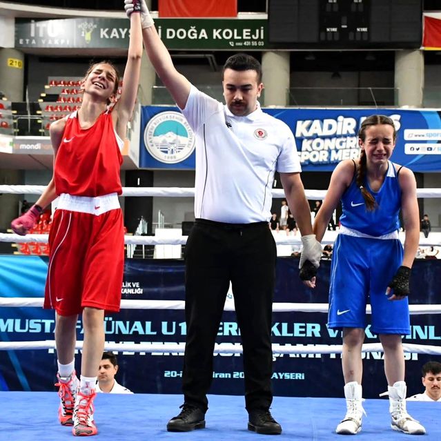 Vesile Yağmur Yılmaz Türkiye Şampiyonu Oldu