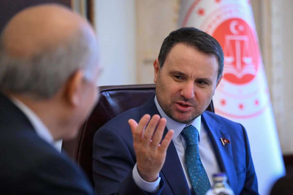Bakan Gürlek Stajyer Avukatları Kabul Etti