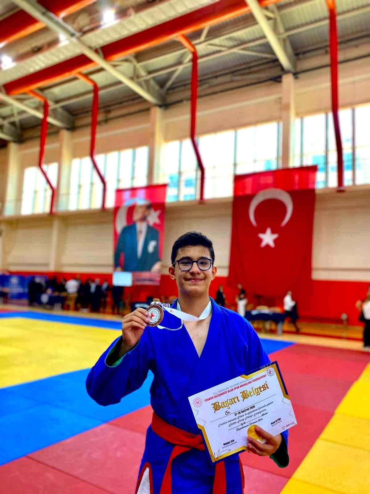 Bilecikli Sporcu Türkiye Üçüncüsü