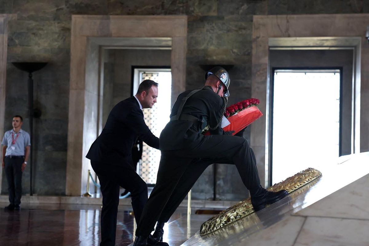 Çivril heyeti Anıtkabir\'de Ata\'nın huzurunda