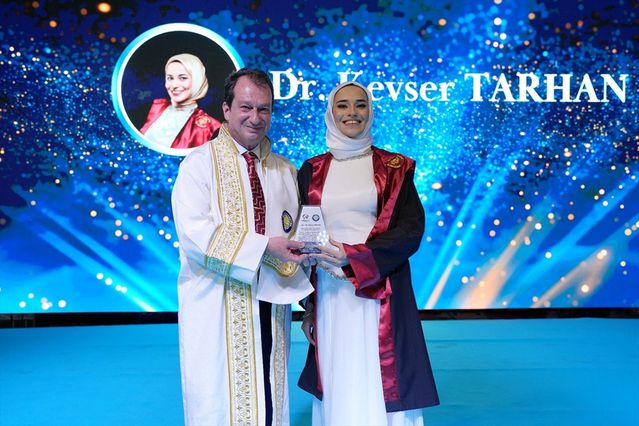 Diyarbakır’da Genç Hekimlerin Mezuniyet Töreni