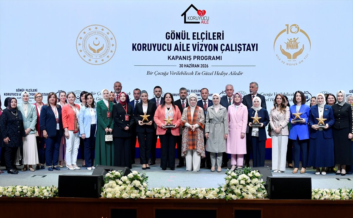 Emine Erdoğan: Koruyucu aileler evrensel referans noktasıdır