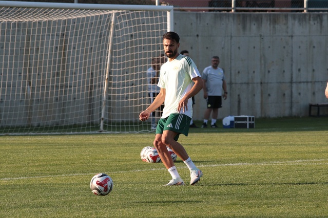 Esenler Erokspor Bolu’da Kampa Girdi