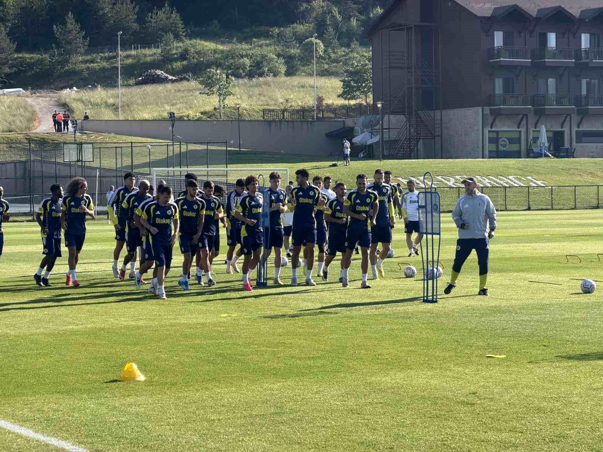 Fenerbahçe Düzce'de İkinci Antrenmanını Yaptı