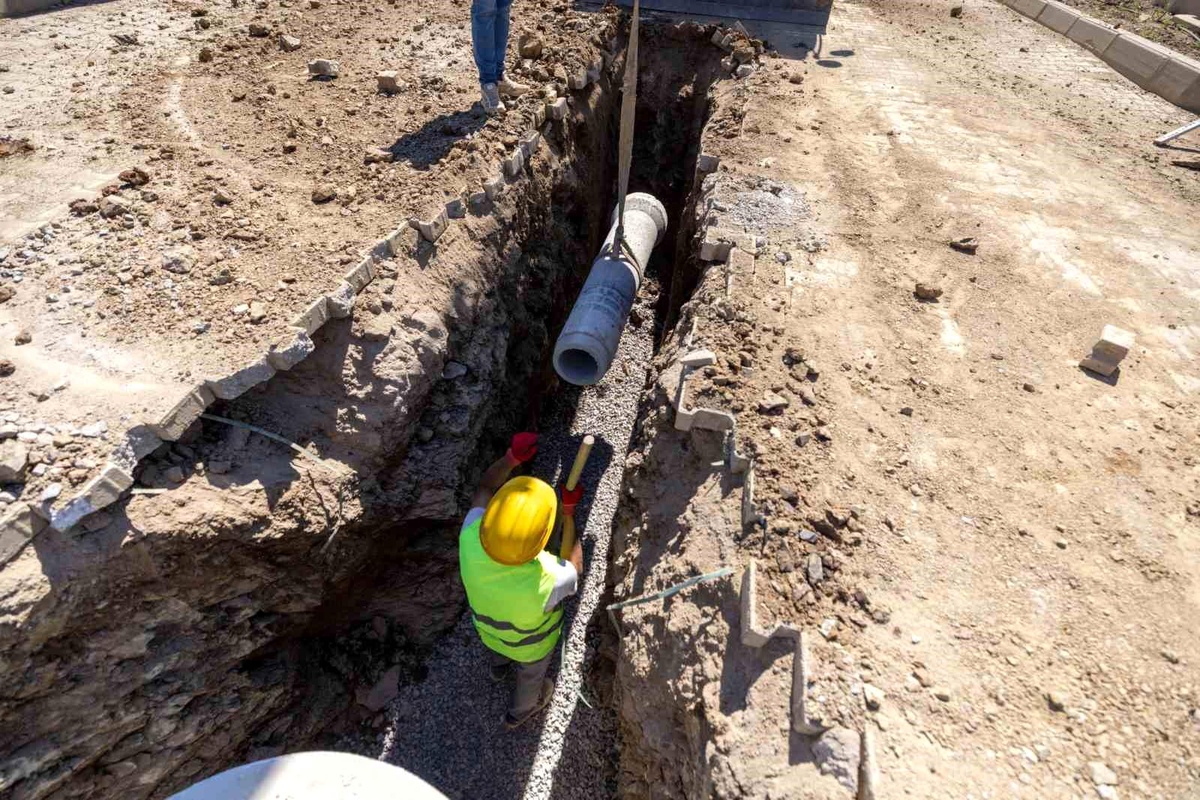 İzmir Büyükşehir\'den Seferihisar\'ın altyapısına 140 milyon liralık yatırım