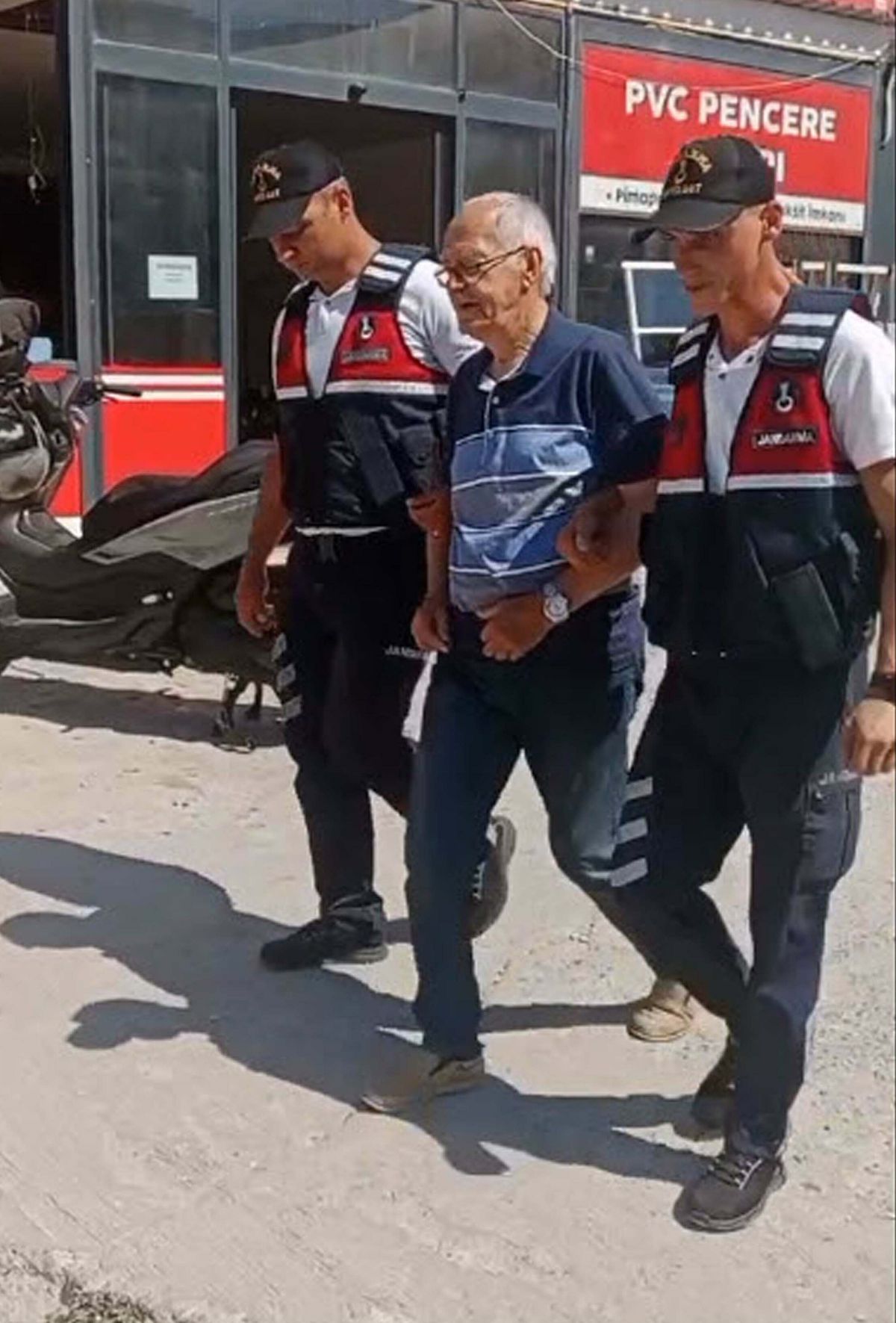 Kuşadası Kooperatifi\'ne Operasyon
