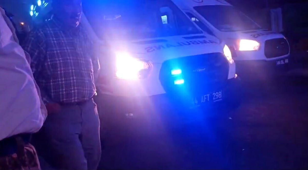 Hekimhan\'da Aileler Arasında Silahlı Kavga: 3 Yaralı
