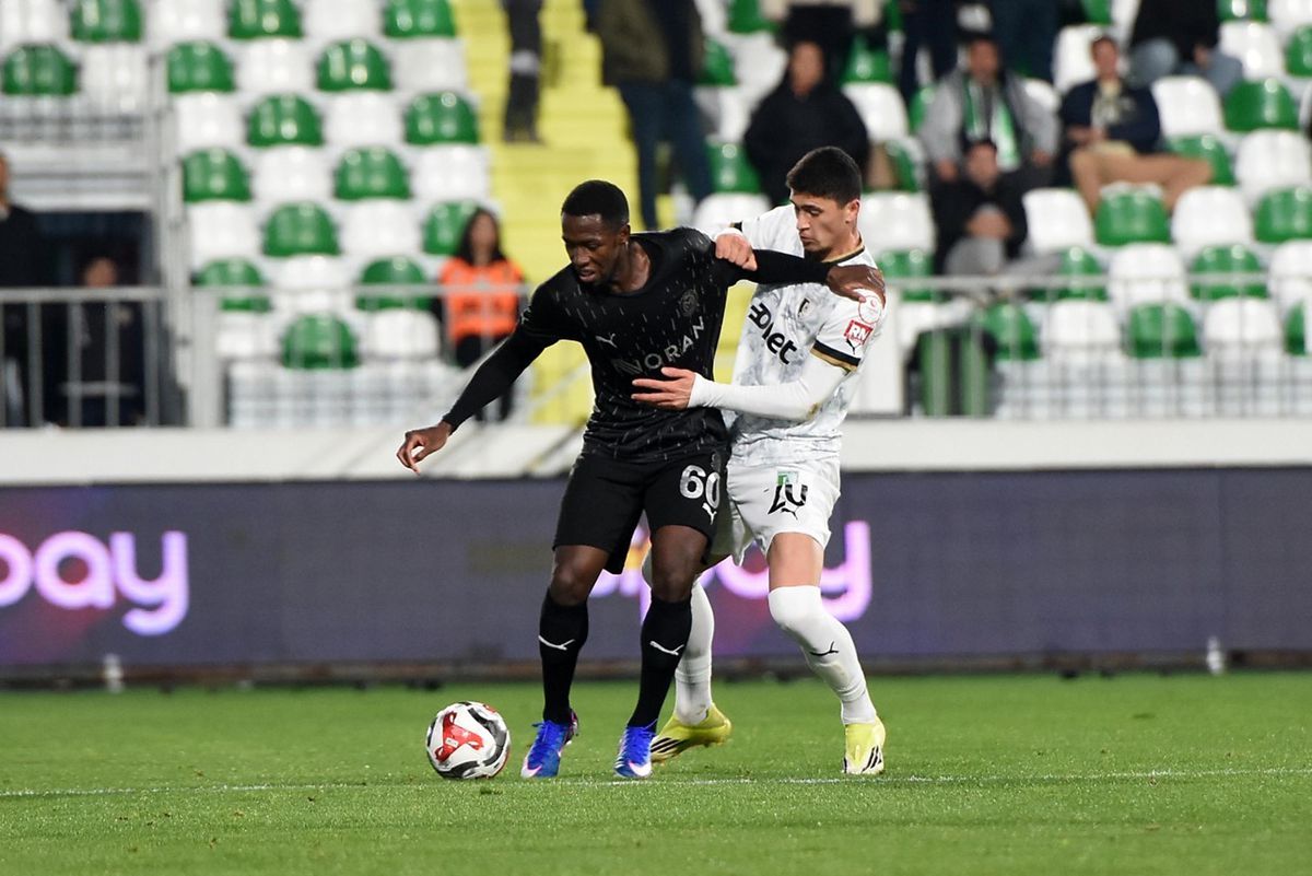 Manisa FK İç Transferde İki Yıldızla Anlaştı